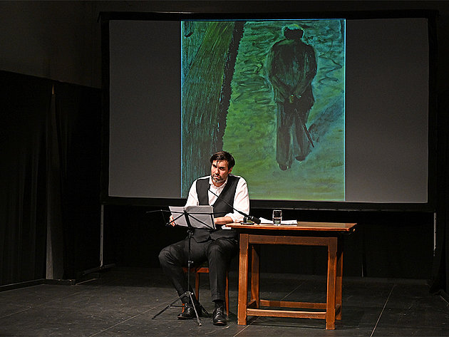 Max Simonischek liest Schoenberg © Rudi Gigler
